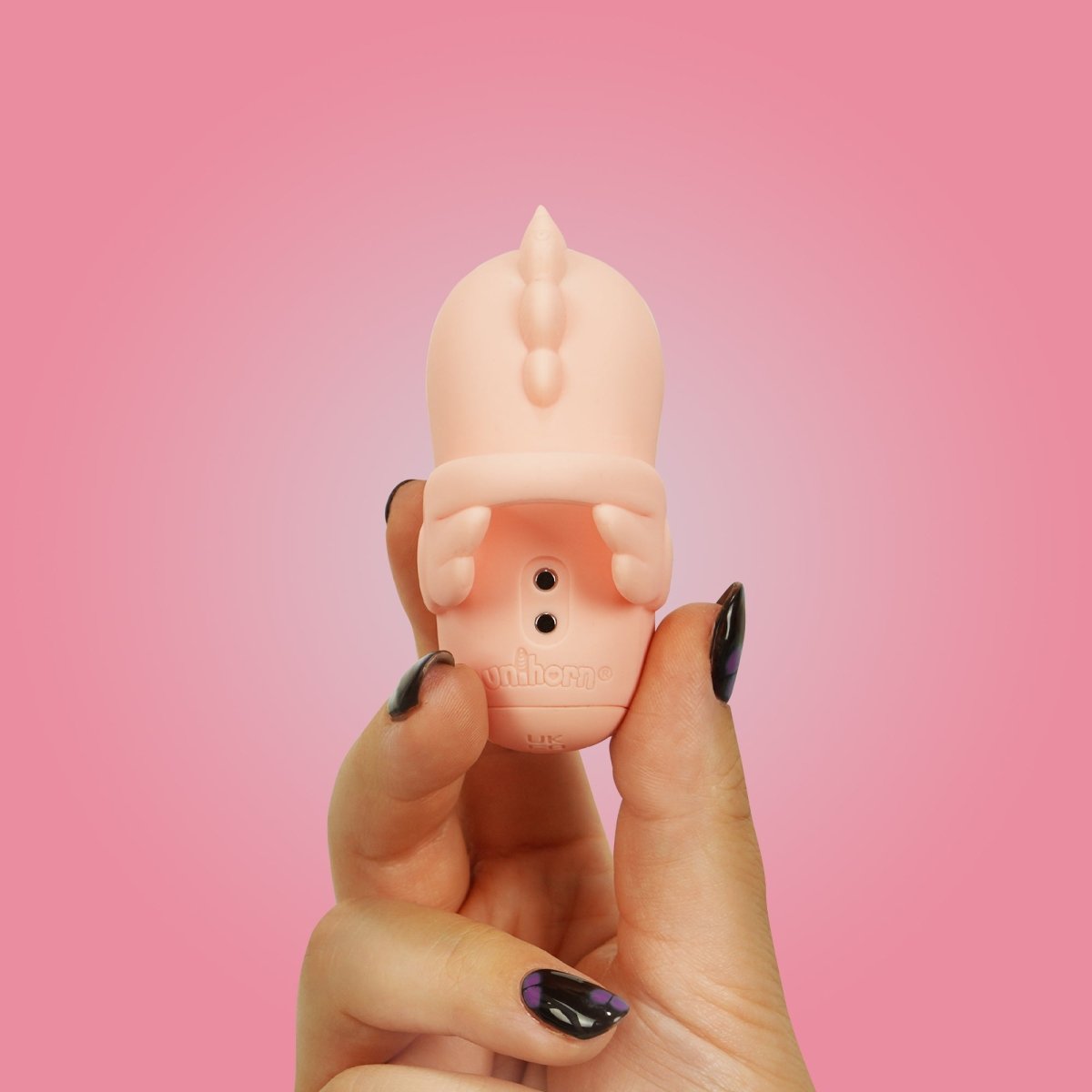 Unihorn Pinky Promise finger vibrator lifestyle shot